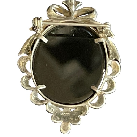 Vintage Sterling 925 LG Marcasite onyx & Mother of pearl Cameo brooch pendant - Picture 5 of 6